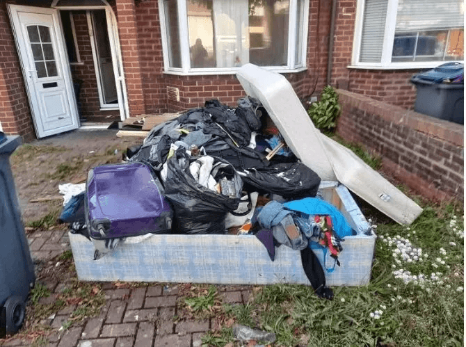 Commercial waste removal in West Yorkshire — Benley Cleaning